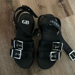 Platform sandals